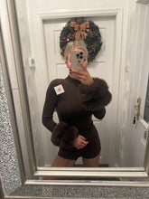 Load image into Gallery viewer, Fox fur cuff jumpers
