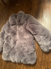 Load image into Gallery viewer, Luxury faux fur
