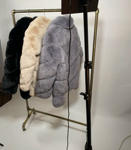 Load image into Gallery viewer, Luxury faux fur
