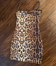 Load image into Gallery viewer, Sequin leopard dress
